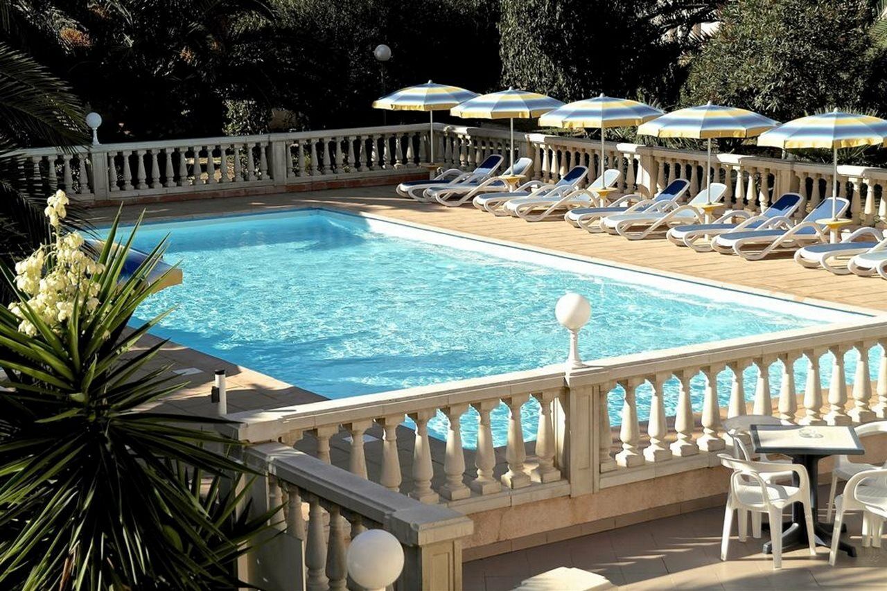 Residence Thalassa カルヴィ エクステリア 写真
